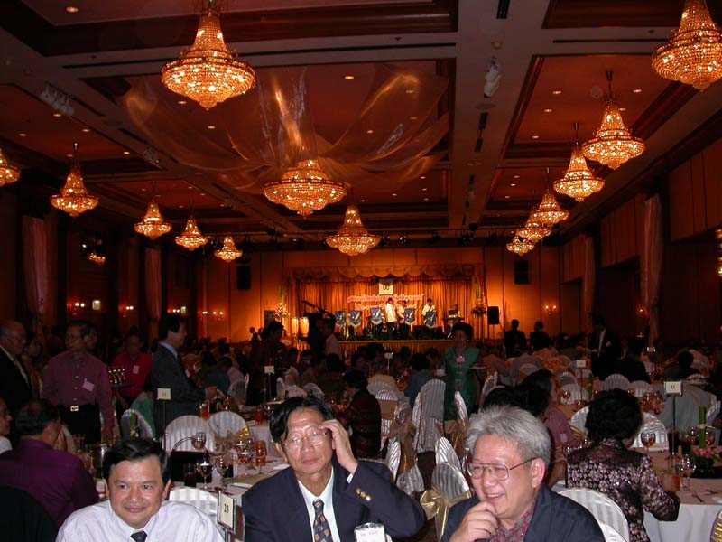 mdcuday05.jpg 96.6K
