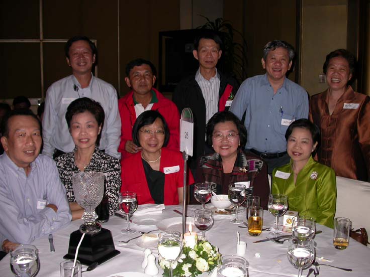 MDCU_Alumni48-21.JPG 80.2K