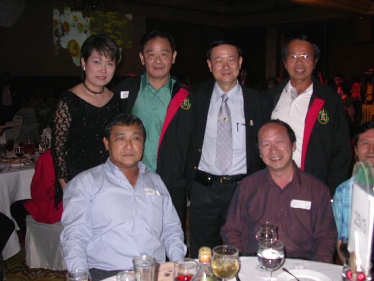 MDCU_Alumni48-31.jpg 60.8K