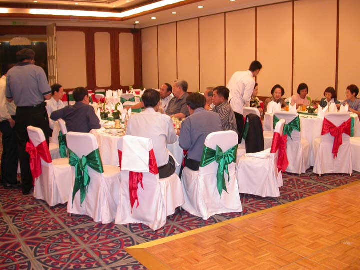 med23_2004-12-09-18.JPG 89.9K