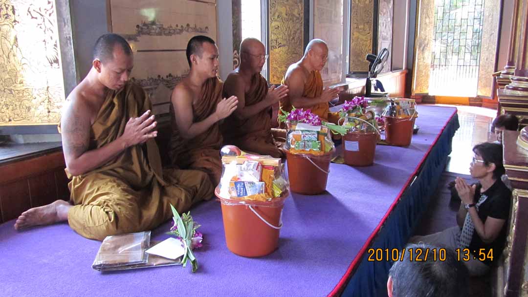 wat_kaew_pichit_20.JPG 106.4K