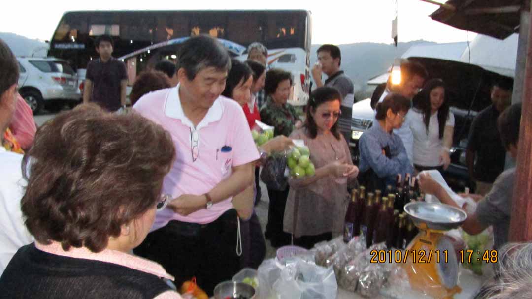 Imsook_dinner_11_36.JPG 76.9K