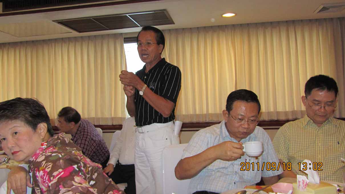 retirement_2011_21.JPG 88.1K