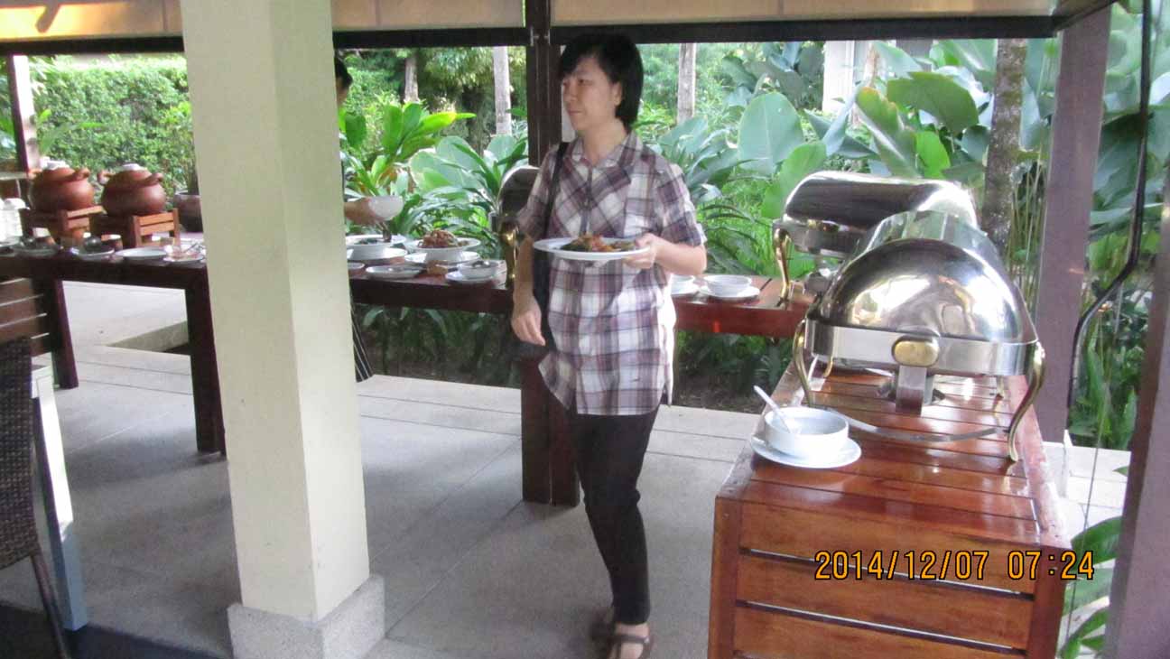 IMG_1448.JPG 107.2K