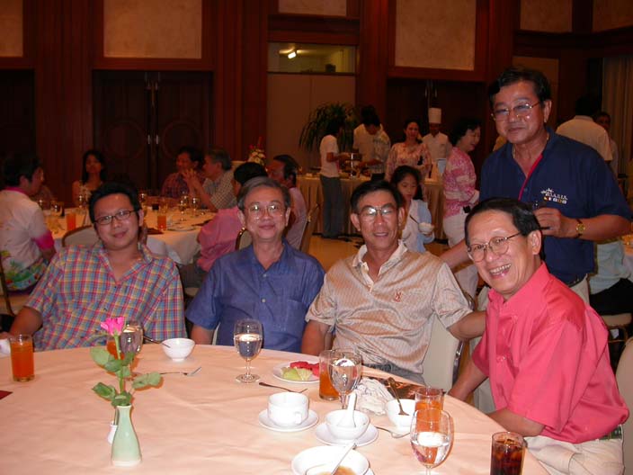 dinner021.JPG 74.6K