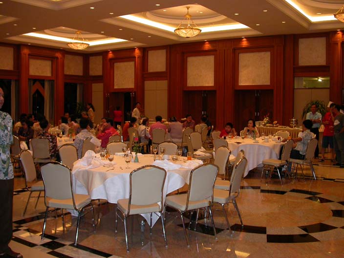 dinner033.JPG 82.5K
