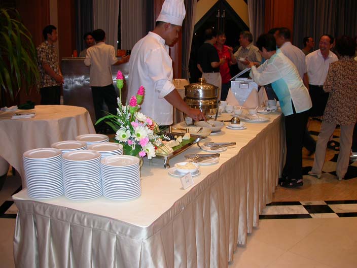 dinner045.JPG 79.2K