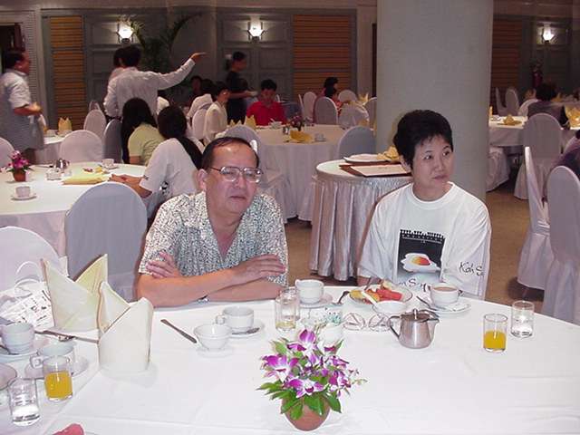 cmorn10.jpg 81.5K