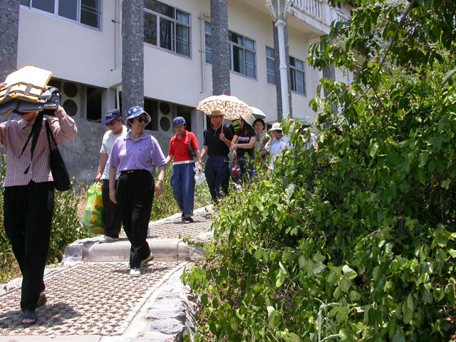 DSCN2530.jpg 108.7K