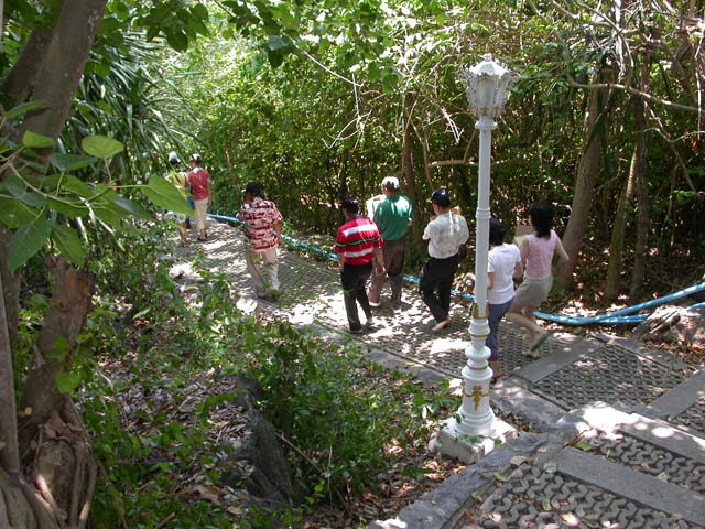 DSCN2532.jpg 121.1K