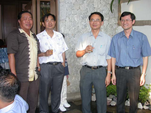 DSCN2190.jpg 67.9K