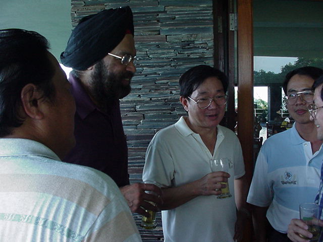 hinoon110.jpg 50.4K