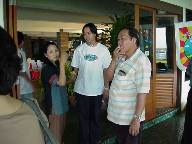 hinoon118.jpg 82.9K