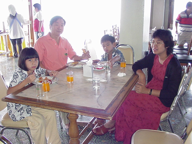 himorn11.jpg 85.9K