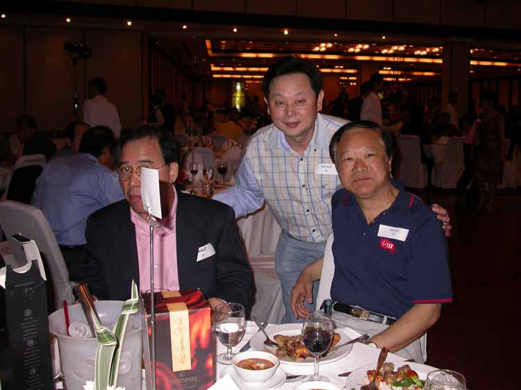 alumni06_23.jpeg 58.5K